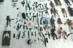 112 STAR WARS Action Figures / MANY Light saber / Guns / Carry case