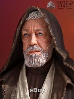 Gentle Giant Star Wars Obi Wan Kenobi Light Up Saber Exclusive Bust New