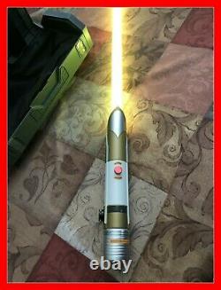 NEW Sealed Star Wars Galaxys Edge Legacy Lightsaber TEMPLE GUARD with36 Blade NEW
