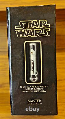 STAR WARS Master Replicas Obi-Wan Kenobi (AOTC). 45 Lightsaber Replica