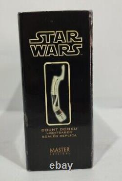 SW-307 Count Dooku AOTC Star Wars Master Replicas. 45 Lightsaber EP III 3