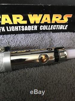 Star Wars Anakin Skywalker Master Replica Force Fx Lightsaber ROTS SW-208 2005