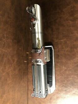 Star Wars Galaxy's Edge Rise of Skywalker Reforged Rey Legacy Lightsaber Sealed