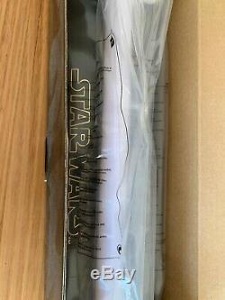 Star Wars Hasbro Signature Series Obi-Wan Kenobi FX Lighstaber Collectible