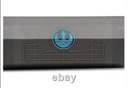 Star Wars Luke Skywalker Legacy Replica Lightsaber Collectible Set Galaxy Edge