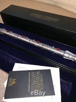 Star Wars Master Replicas Darth Maul Lightsaber signature edition