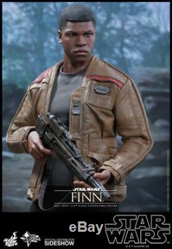 Star Wars The Force Awakens Finn 1/6 Scale Hot Toys 12 Figure MMS345