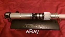 Ultrasabers Lightsaber Archon V2 Consular Green with Premium Obsidian Sound