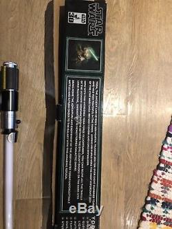 Yoda Force FX Lightsaber (Master Replica Series 2002-2007) Boxed