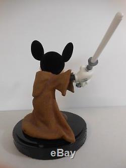 2006 Disney World Star Wars Week-ends Jedi Mickey Big Fig Statue Lumière Base Sabre