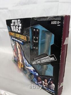 Construisez votre propre sabre laser ultime Star Wars Hasbro 84850 de 2005