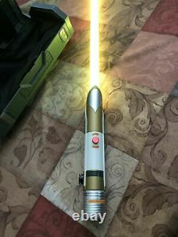 Disney Star Wars Galaxy’s Edge Jedi Temple Guard Legacy Sabre Laser Hilt New Land