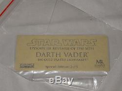 Master Replicas Star Wars Darth Vader Rots 18k Gold Lightsaber Réplique Rare # 2/5