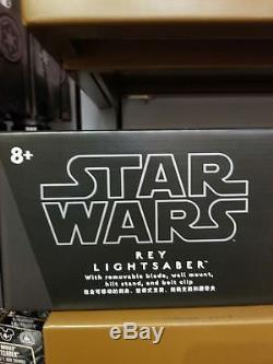 Nouveau Sabre Laser De La Série Star Wars Rey De Disney Parks (le Dernier Jedi) Avec Support