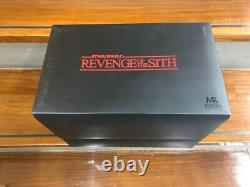 Réplique de Maître Star Wars REVENGE OF THE SITH sabre laser Yoda EP3 avec boîte USAGÉ.