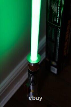 Réplique de maître de Star Wars Force FX Luke Skywalker Collection Lightsaber, emballée