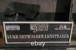 Réplique du propulseur de sabre laser de Luke Skywalker dans Star Wars : Le Retour du Jedi par J&E Lmt