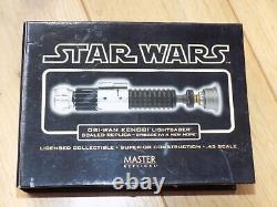 Réplique météo du sabre laser Obi-Wan Kenobi de Master Replicas de Star Wars. 45 SW-305