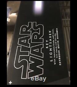 Sabre Laser Exclusif Rey Avec Lame Amovible De Star Wars Disney Parks