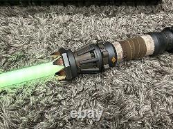 Sabre laser Rey de Star Wars - Exclusivité Galaxy's Edge Disney
