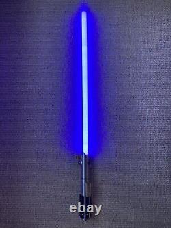 Sabre laser de la saga Star Wars : Galaxie's Edge, héritage de Luke Skywalker, poignée et lame
