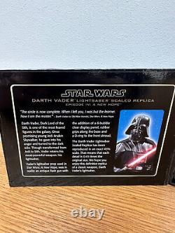 Sabres laser Master Replicas Star Wars à l'échelle 0.45, EN BOÎTE AVEC CERTIFICATS