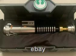 Star Wars Disney Galaxy’s Edge Luke Skywalker Legacy Sabre Laser Hilt W Blade