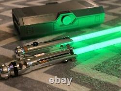 Star Wars Galaxy Edge Ahsoka Tano Hilt Legacy Sabre Laser Flambant Neuf Et 2 Lames