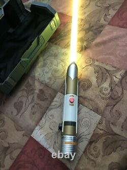 Star Wars Galaxy’s Edge Jedi Temple Guard Legacy Sabre Laser Avec36 Blade & Belt C