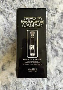 Star Wars OBI WAN KENOBI Sabre Laser Réplique à l'échelle MASTER REPLICAS SW-305 RARE