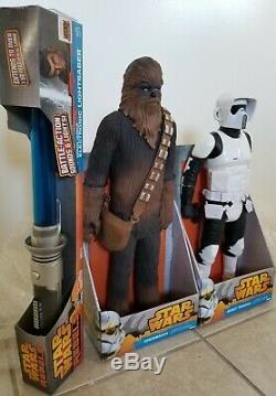 Stars Wars 18 Chewbacca, 18 Scout Trooper & Light Saber Par Hasbro